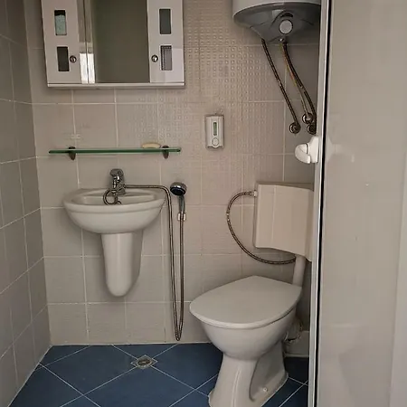 Tora Mora Apartment