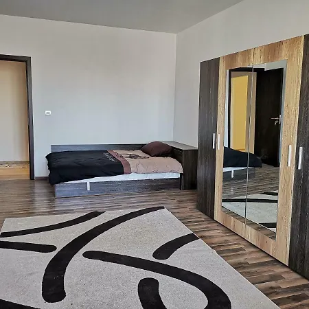 Tora Mora Apartment *